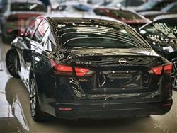 نیسان ئەلتیما